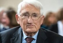 Setelah Habermas: Merawat Percakapan yang Hampir Hilang
